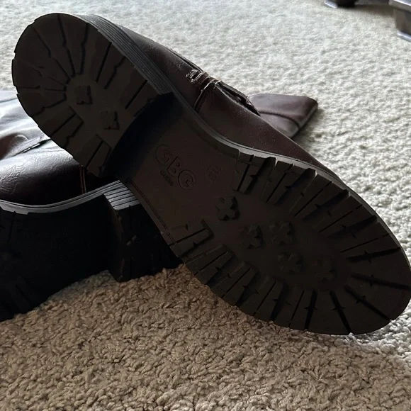 GBG Los Angeles Dark Brown Heeled Boots - Picture 3 of 4